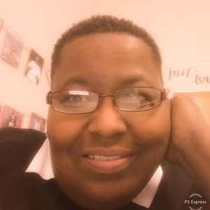 Meet your Posher, Carrie